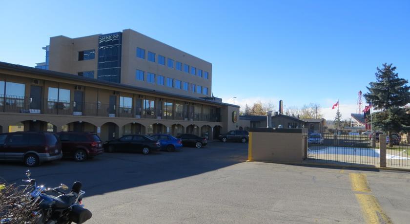 Super 8 Calgary Village Zewnętrze zdjęcie